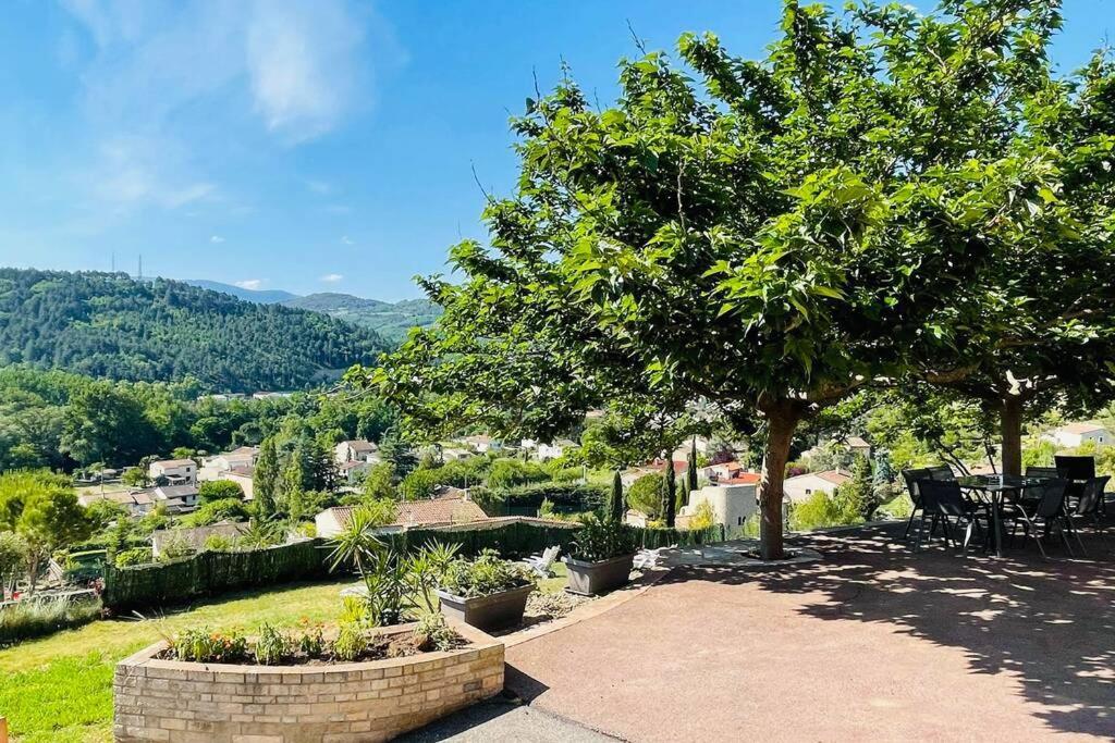 Charmante Maison Avec Jacuzzi Montazels Buitenkant foto
