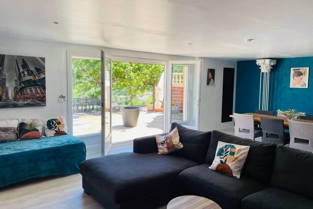 Charmante Maison Avec Jacuzzi Montazels Buitenkant foto